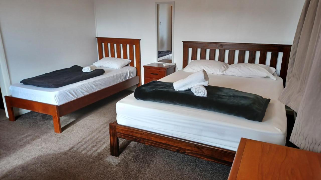 Homestay Family Room, Near The City Center Крайстчърч Екстериор снимка