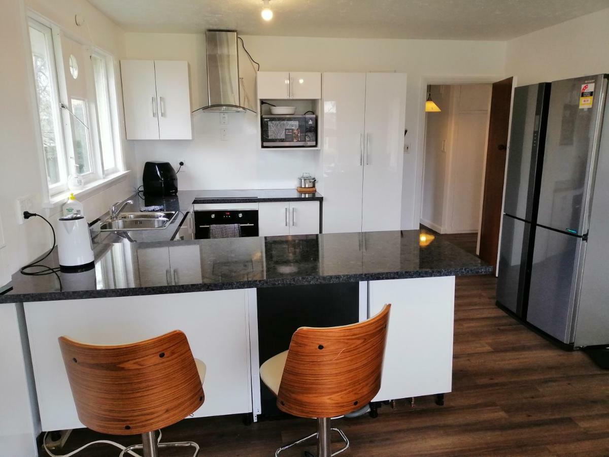 Homestay Family Room, Near The City Center Крайстчърч Екстериор снимка